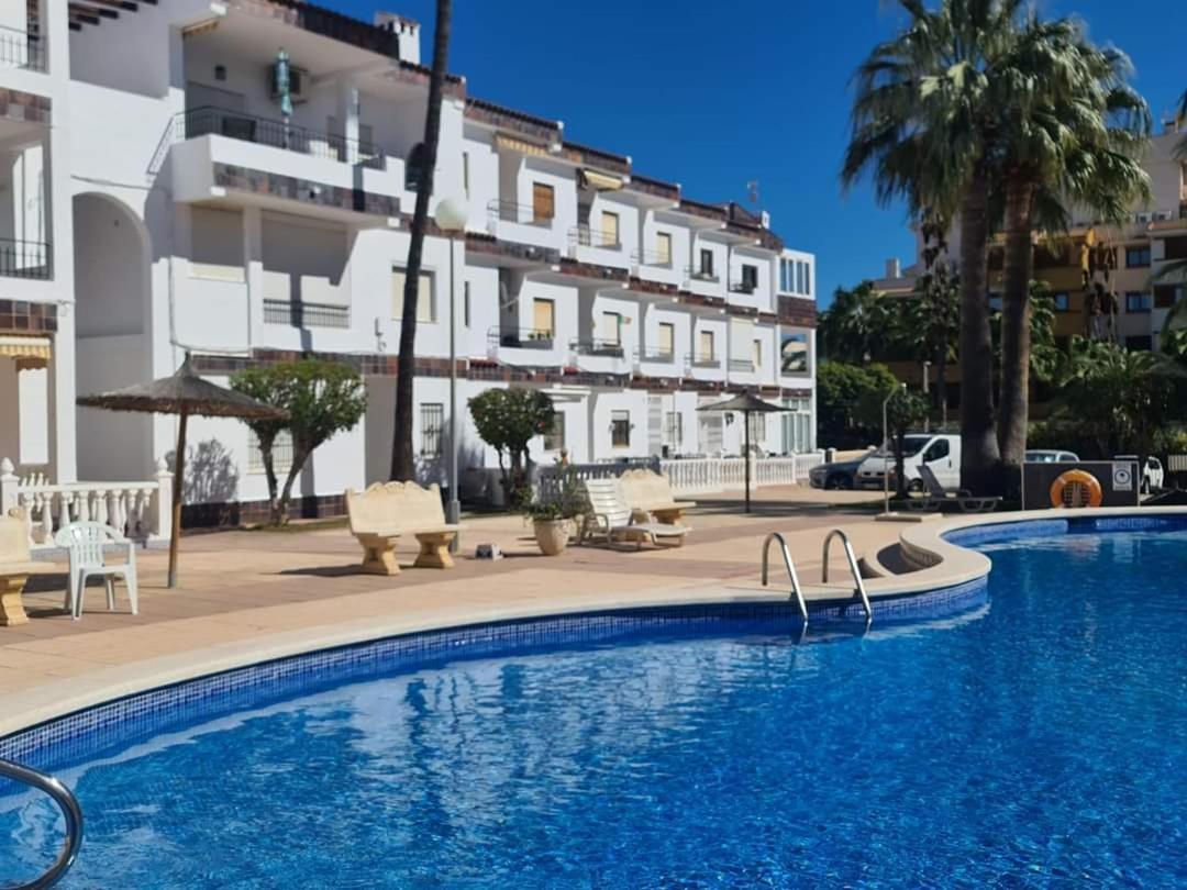Punta Prima Pleasure With Private Parking In A Gated Community Close To The Beach Torrevieja Exterior foto